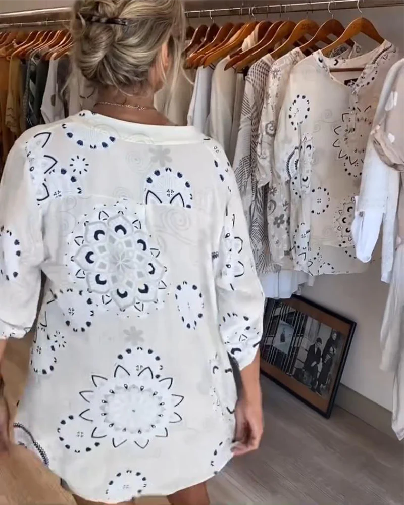 Versatile V-Neck Printed Half Sleeves Blouse - Image 11