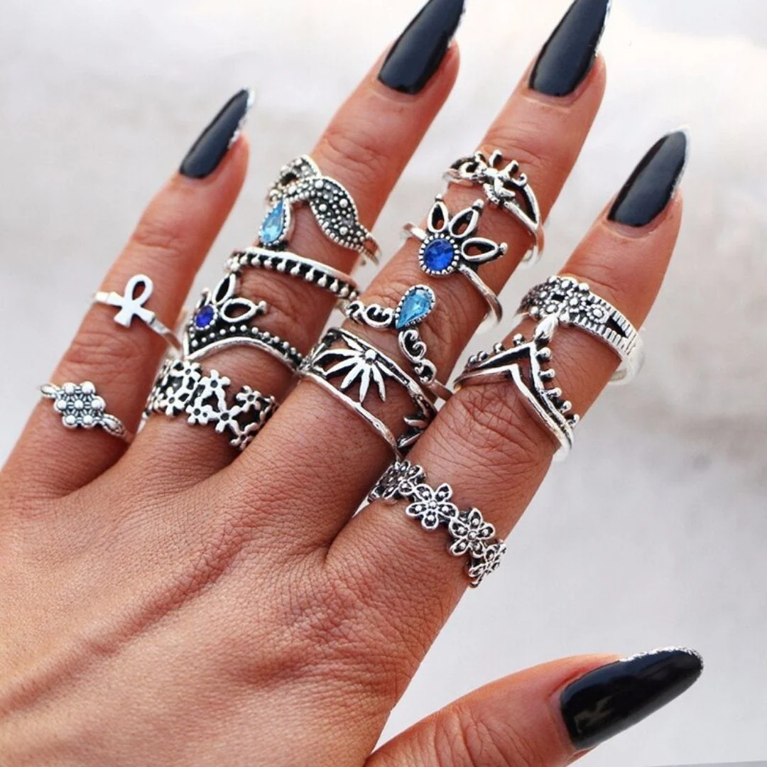 Vintage Unique Ring Set - Image 14