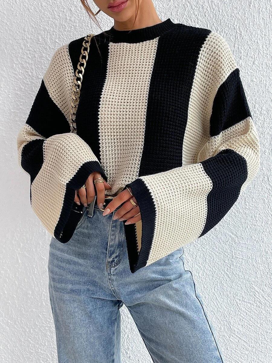 Women's Round Neck Long Sleeve Knitted Sweater - Image 3