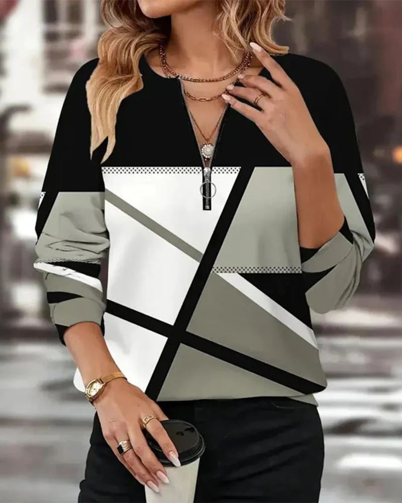 Zippered Geometric Pattern T-Shirt - Image 2