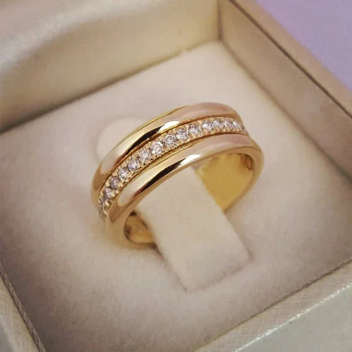 Zirconia Vintage Statement Ring - Image 2
